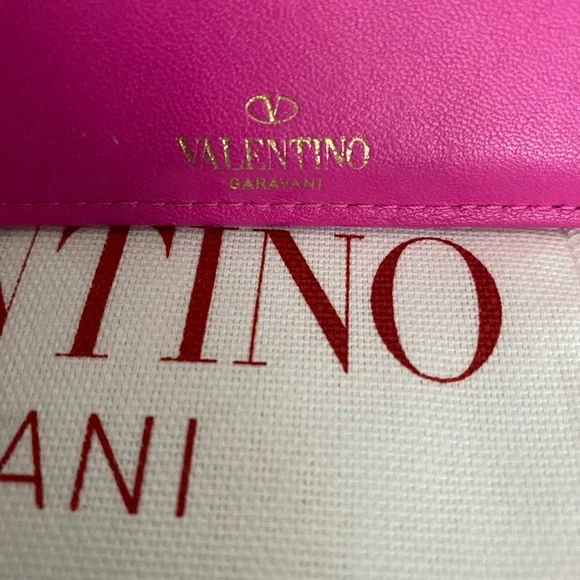 Valentino Garavani Fuchsia Pink Card Holder - Picture 8 of 10